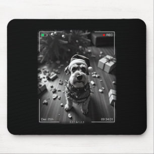 Weihnachts-Schnauzer auf Kamera erwischt Mousepad
