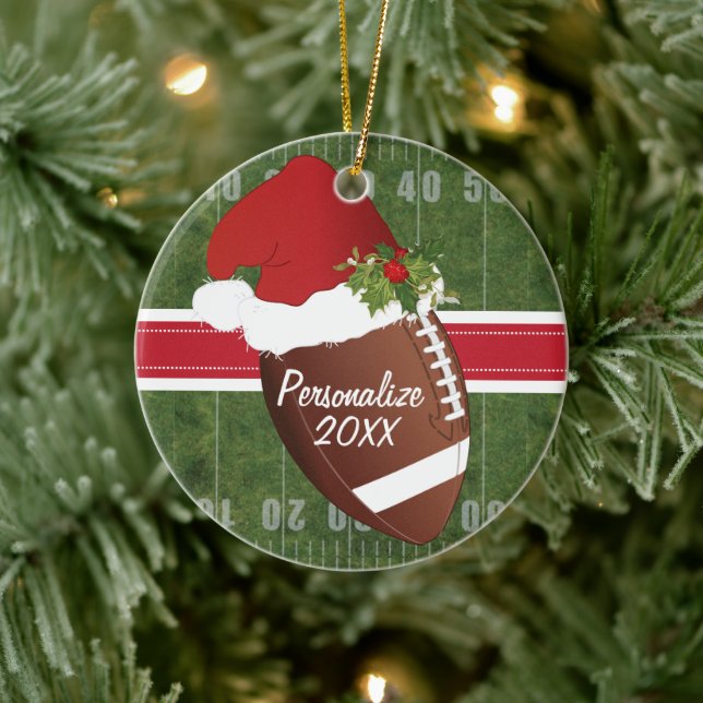 Weihnachts-Sport-Fußball-Feld Weihnachtsmannmütze Keramik Ornament (Baum)
