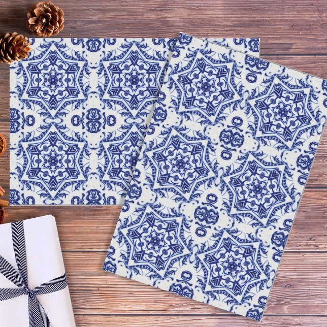 Weihnachts-Star Blau auf Weiße Keramik Kunsthandwe Seidenpapier (Von Creator hochgeladen)