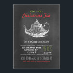 Weihnachts Tee Party Vintag Chalkboard Teapot Rot Einladung<br><div class="desc">Weihnachten Tee-Party-Vorlage, Vintager schwarzer Chalkboard-Stil, viktorianische Teekanne/Teekanne-Grafik, rot/grün/weiß-12x18-Vorlage, Vintages Tee-Party-Design, gepunktete Trenner, einfaches/lustiges/altmodisches/cooles Design, antike Illustration/Bild/digitale Collage, schwarzer Hintergrund, Vintag inspiriert/Style/look/look/look/look/, flach, , Weihnachtsfarben. Weihnachts-Tee-Party-Design mit antiker Abbildung der viktorianischen Teekopfgrafien, in Weiß, und den Worten "Weihnachtstee". Das Vintage-Bild wird auf schwarzem Chalkboard-Hintergrund gedruckt. Vintages Teekessel-Chalkboard-Design digital erstellt von red_dress mit...</div>