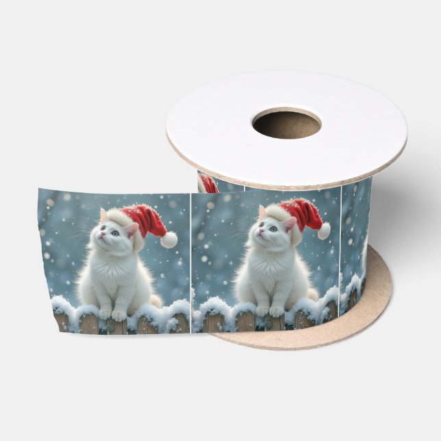 Weihnachts-Weiße Katze Tragen einer Weihnachtsmann Satinband (Spule)