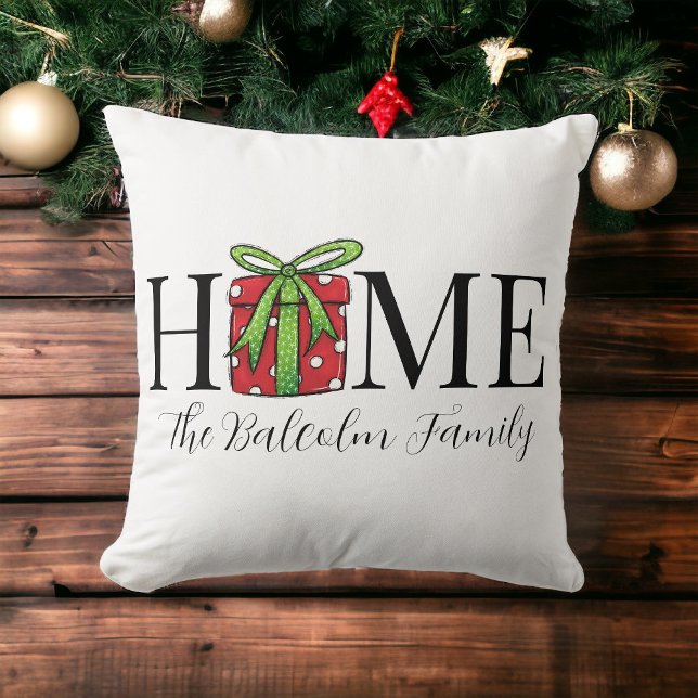 Weihnachts Zuhause Red Prestige Familienname Kissen (Von Creator hochgeladen)