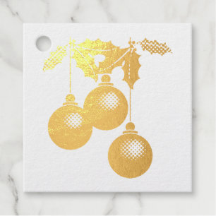 Weihnachtsbälle und Holzoberries Geschenkanhänger