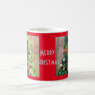 Weihnachtsbaum dekoriert kaffeetasse
