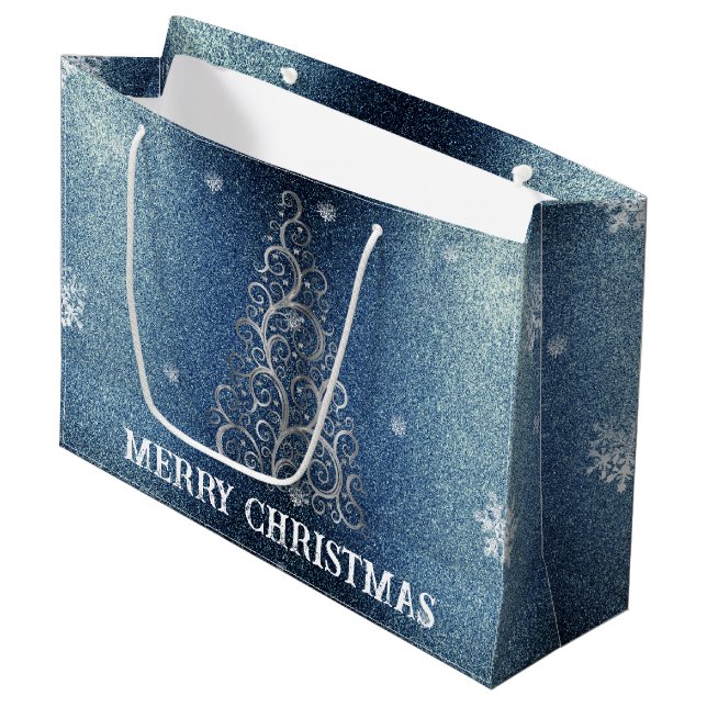 Weihnachtsbaum Glitzer und Schneeflocken | Blau Große Geschenktüte (Vorderseite Schrägansicht)