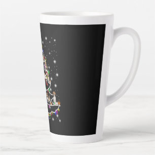 Weihnachtsbaum im Beagle mit leuchtendem Licht bed Milchtasse