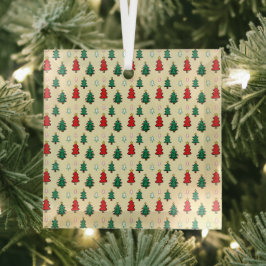 Weihnachtsbaum mit sternenüberragenden nahtlosen M Ornament Aus Glas