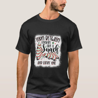 Weihnachtsbaum Torte zwischen Anblick wie eine na T-Shirt