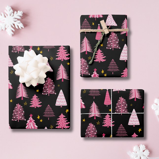 Weihnachtsbaum Woodland Pink Black Geschenkpapier Set (Pink Christmas tree wrapping paper sheets on black backrgound.  Other colors available. )