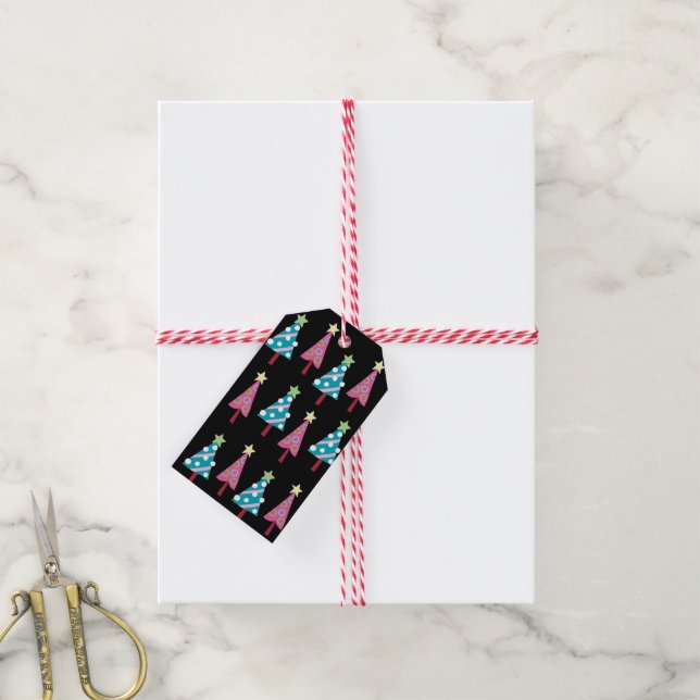 Weihnachtsbäume Geschenketiketts Pink & Blue Black Geschenkanhänger (Mit Garn)