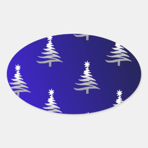 Weihnachtsbäume Silber auf Cobalt Blue Ovaler Aufkleber
