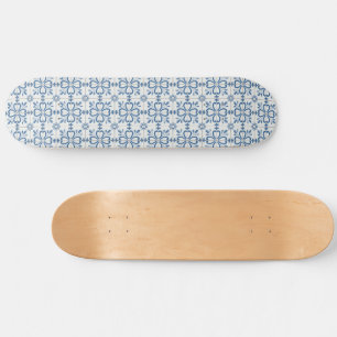 Weihnachtsbaumkacheln, Blätter und Blume Skateboard