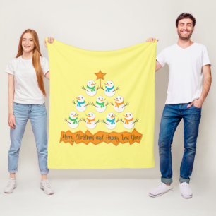 Weihnachtsbaumpyramide aus Weihnachtsschneemännern Fleecedecke