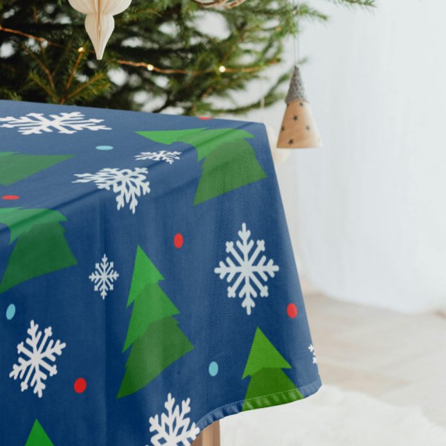 Weihnachtsbaumwald, Schneeflocken und roter blauer Tischdecke (Modern Christmas trees with snowflakes and dots navy blue tablecloth)