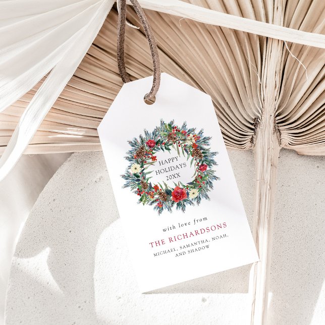 Weihnachtsberries und Kiefernwüstenurlaub Geschenkanhänger (Red Christmas berries and a holiday pine floral wreath)