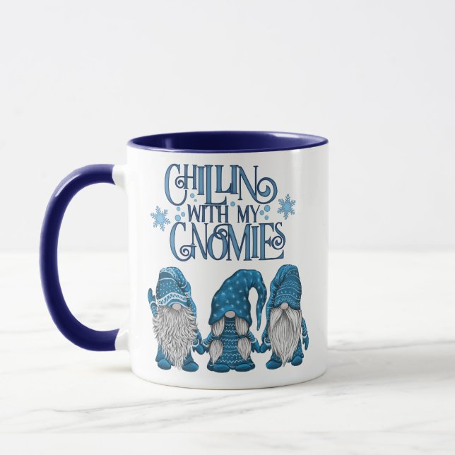 Weihnachtsblauer Wintertrio-Chillin mit meinen Gno Tasse (Links)