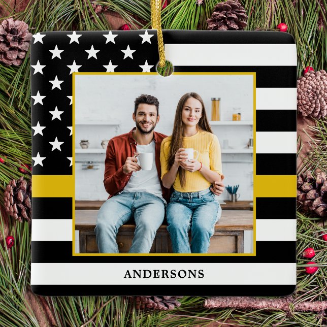 Weihnachtscreme Custom Foto Thin Gold Line vertrei Keramikornament (Von Creator hochgeladen)