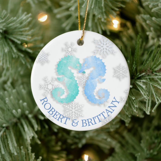 Weihnachtsdekor an der Küste Personalisiertes Seep Keramik Ornament (Baum)