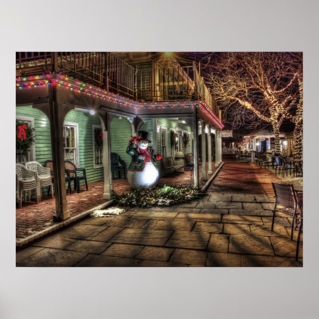 Weihnachtsdekoration in der Stadt mit Schneemann i Poster (Vorne)