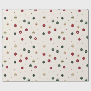 Weihnachtsdekorationen und Sterne auf Creme Geschenkpapier