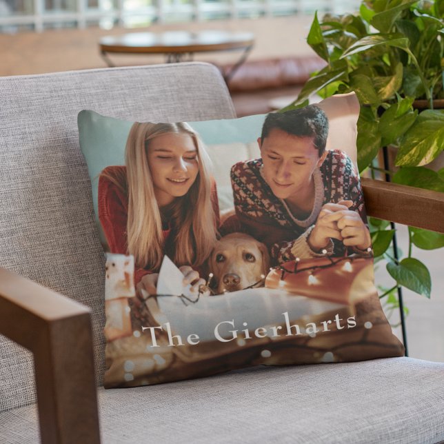 Weihnachtsfamilien Foto Personalisiert Urlaub Kissen (Christmas Photo with Pet Throw Pillow)