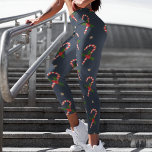 Weihnachtsfeiertag Rot Weißes Weihnachtsfest Candy Capri Leggings<br><div class="desc">Das moderne Design der Ferienwohnung bietet rote und weiße Bonbons,  die auf einem marineblauen Hintergrund mit Heiligem dekoriert sind. Ideal für Weihnachten und die Ferienzeit. #christmas #holidays #festive #christmasleggings #christmasleggings #christmasfashion #christmastrends #christmasgifts #candycanes #holidayfashion #holidaystyle #holidaytrends #fashion #apparel #fashion #modische #fashion #style #gift #gift</div>