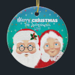 Weihnachtsfeiertag und Frau Claus Keramik Ornament<br><div class="desc">Der Weihnachtsmann und Frau Claus sind fröhlich und hell.</div>