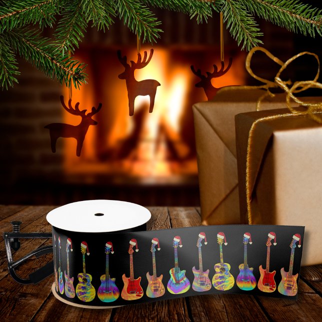 Weihnachtsgitarren Farbiges Muster auf schwarz Satinband (Christmas guitars wearing Santa hats black holiday wrapping ribbon with funky colorful guitars )