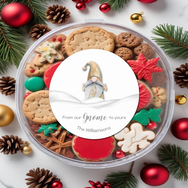 Weihnachtsgnome Runder Aufkleber (Christmas 'From our Gnome to Yours' 3" Round Stickers personalized with your name)