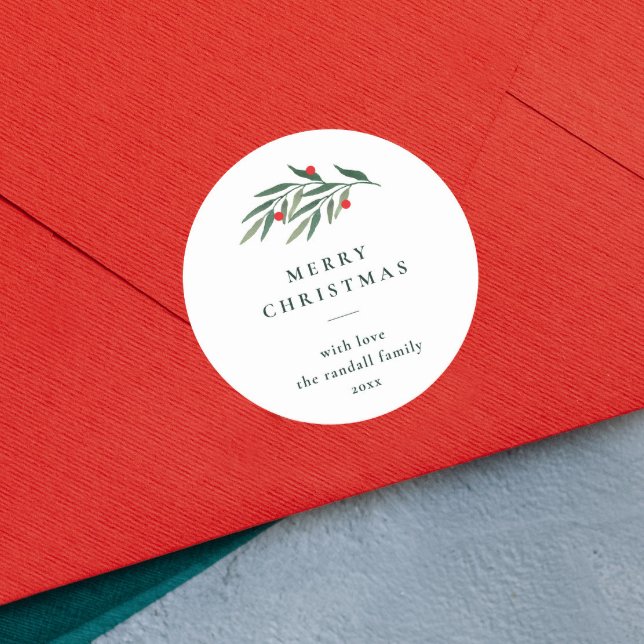 Weihnachtsgrün Blätter Minimal Typografie White Runder Aufkleber (Simple merry christmas gift tag with hand painted red and green foliage and minimal typography.)