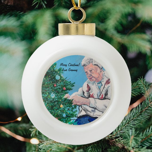 Weihnachtsgrüße von NANNY/GRAMMY handbemalt Keramik Kugel-Ornament (This vintage Scene represents anyone's granny or nana, thanks, Mom for posing)