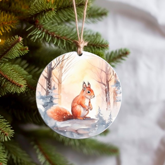 Weihnachtshörnchen im Winter-Waldland-Wunderland Keramik Ornament (Von Creator hochgeladen)