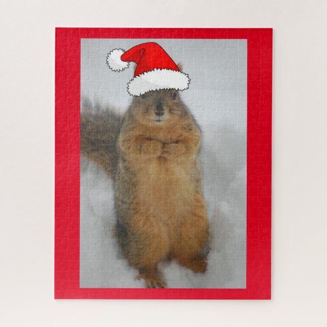Weihnachtshörnchen mit Weihnachtsmannmütze (Vertikal)