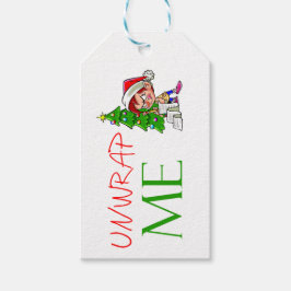 Weihnachtsjunge entpackt mir Geschenkmarke Geschenkanhänger