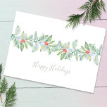 Weihnachtskarte in Rot und Grün Feiertagskarte<br><div class="desc">Diese stilvolle Non-Foto-Urlaubskarte zeigt meine original handbemalte Aquarellholz und Beeren in Rot- und Grüntönen auf einem knusprigen, weißen Hintergrund. Die Worte Frohe Weihnachten sind Set in einer modernen Schriftzeichen-Typografie. Das Innere ist mit einer soliden, ergänzenden, schlängelgrünen Farbe versehen, die Ihren Gruß in Weiß ergänzt. Personalisieren Sie die Worte für einen...</div>