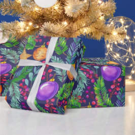 Weihnachtskiefer und -schmuck lila Muster Geschenkpapier