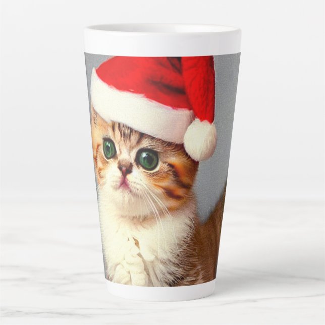 Weihnachtskitten in Weihnachtsmannmütze Milchtasse (Vorderseite)