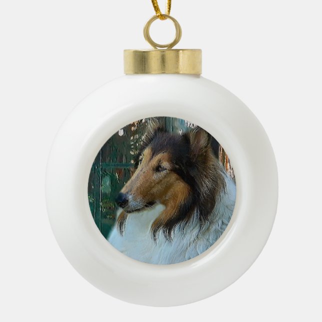 Weihnachtskollie am Fenster Keramik Kugel-Ornament (Vorderseite)