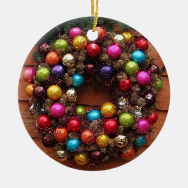 Weihnachtskranz an der Tür - bunte Bälle Keramik Ornament (Vorne)