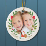 Weihnachtskranz-Foto Keramik Ornament<br><div class="desc">Vorderseite mit Kranz und niedlichem Santa - Rückseite mit Niedlichem Weihnachtsmuster-Design auf der Rückseite mit handgezeichneten Natursymbolen wie Schneemann, Rentiere, Heilige, Schnee, </div>