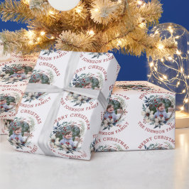 Weihnachtskranz mit Beeren und Blume Foto Geschenkpapier