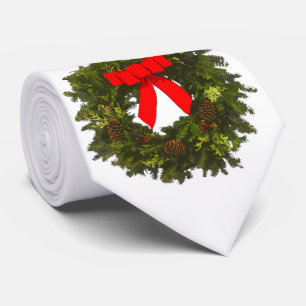 Weihnachtskranz mit Kiefernfüßen und Rotem Bogen Krawatte