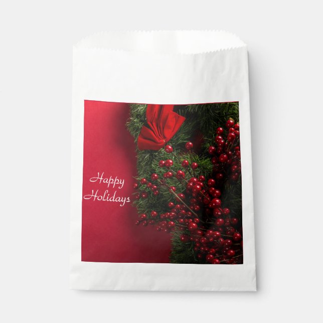 Weihnachtskranz mit roten Beeren Geschenktütchen (Vorderseite)