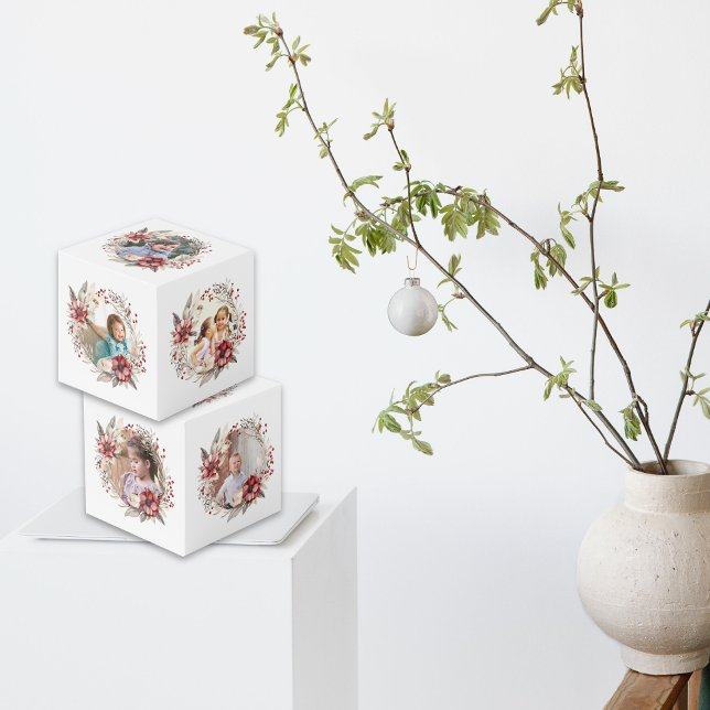 Weihnachtskranz, rote Blume und Beeren Foto Würfel (Von Creator hochgeladen)