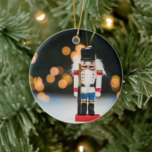 Weihnachtskunstspinner-Ornament SlipperyJoe Keramik Ornament (Baum)