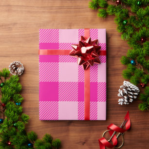 Weihnachtslicht und heißrosa Buffalo-Karo Geschenkpapier