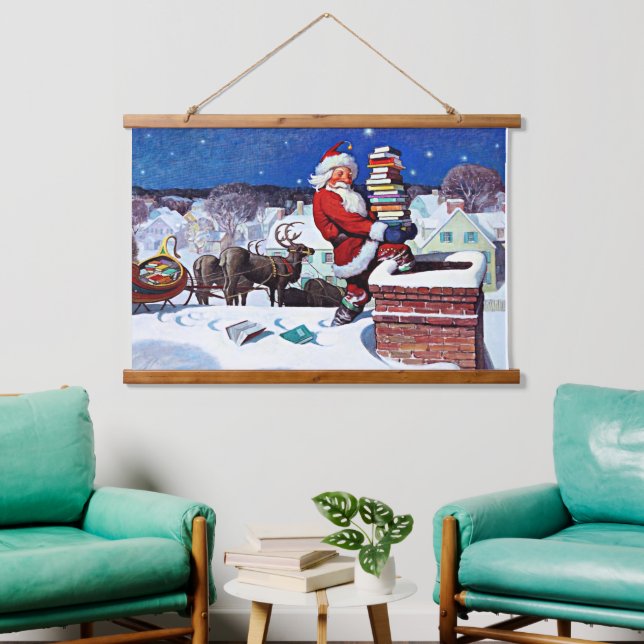 Weihnachtsmann liefert eine Armadung von Büchern Wandteppich Mit Holzrahmen (Wohnzimmer)