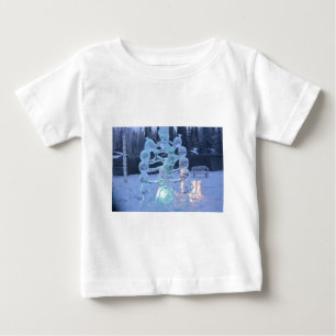 Weihnachtsmann steht lustigem Weihnachtsurlaub geg Baby T-shirt