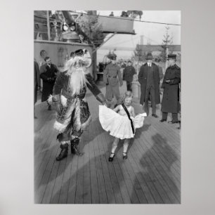 Weihnachtsmann und kleines Mädchen auf Deck, 1925 Poster