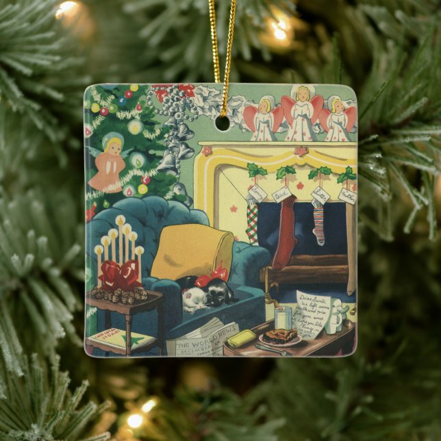 Weihnachtsmänner im Wohnzimmer Keramikornament (Baum)